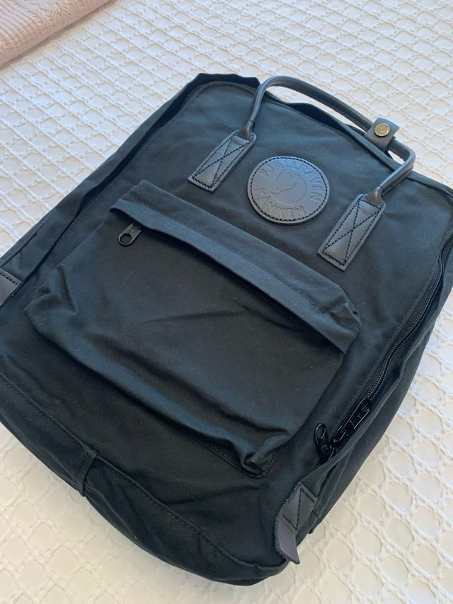 Mochila Fjallraven Negra Asas Piel