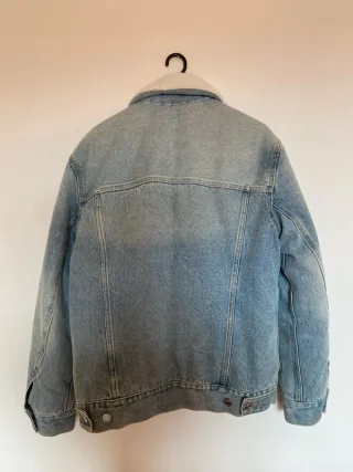 Chaqueta vaquera H&M con borreguito