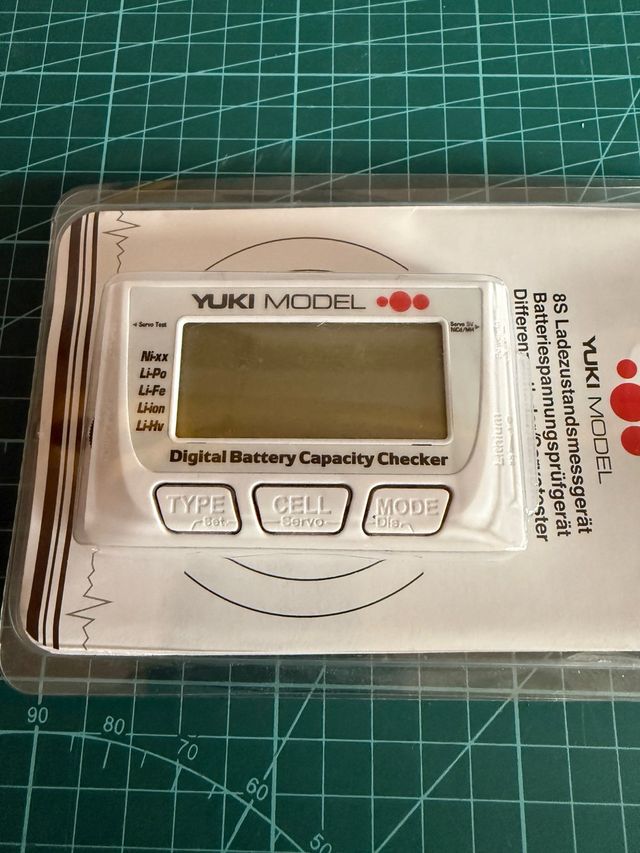 Comprobador de Baterías YUKI MODEL