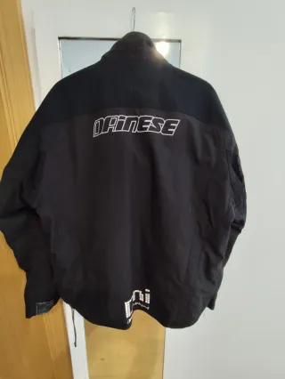 Chaqueta de moto Dainese negra.Talla XL.