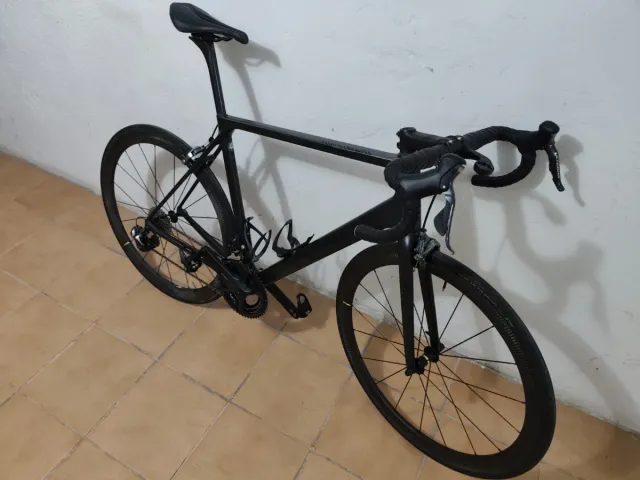 Bicicleta de carrera de carbono