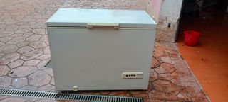 Congelatore pozzetto bianco