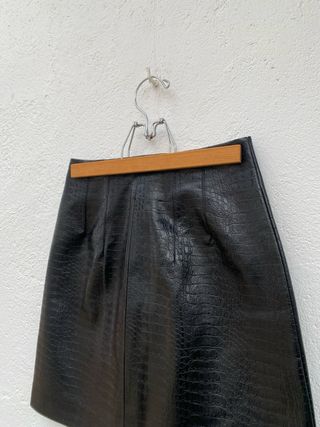 Minifalda Efecto Piel Cocodrilo Stradivarius