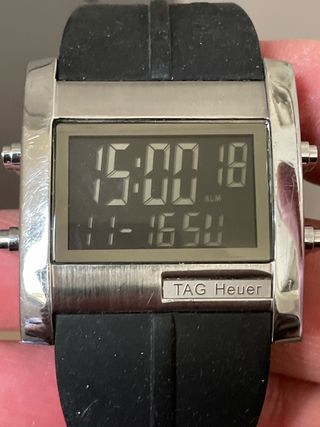 TAG Heuer Reloj Digital Plata y Negro