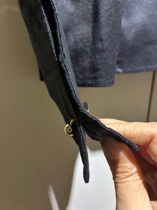 Camisa Hugo Boss Negra + Gemelos