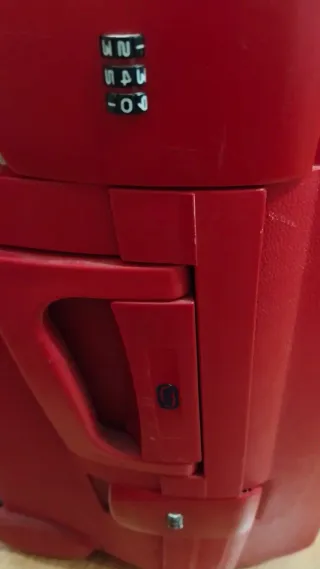 Maleta rígida Valy roja