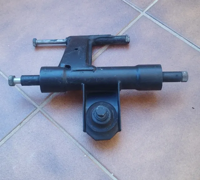 Soporte Motor Vespa ET2