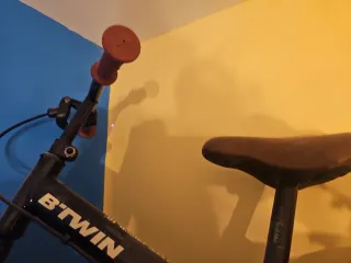 Bicicleta infantil B'TWIN sin pedales