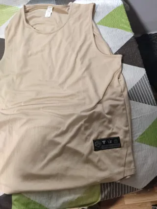 Camiseta sin mangas beige