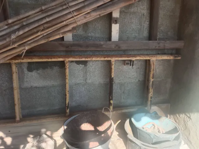 Andamios, puntales y material de construcción