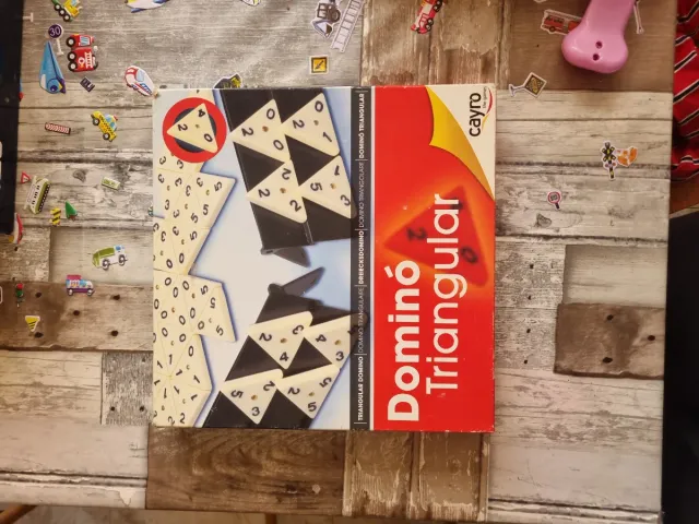 Dominó Triangular Cayro