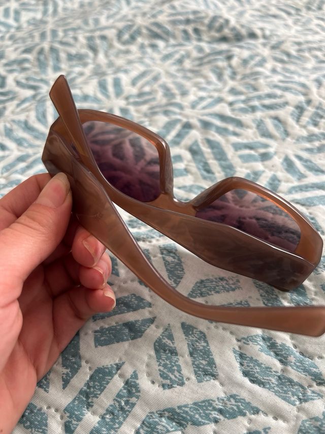 Gafas de sol marrones