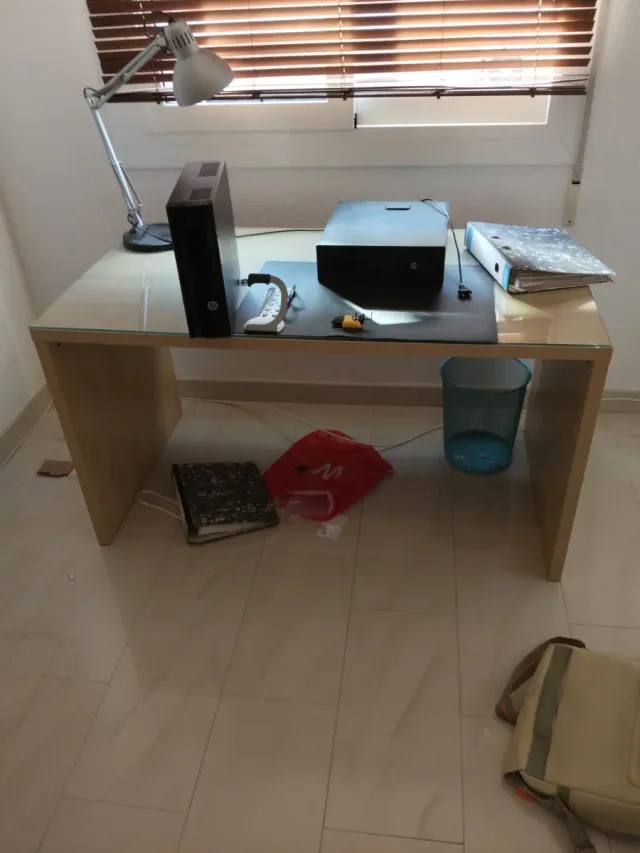 Mesa de despacho regalo Con cristal