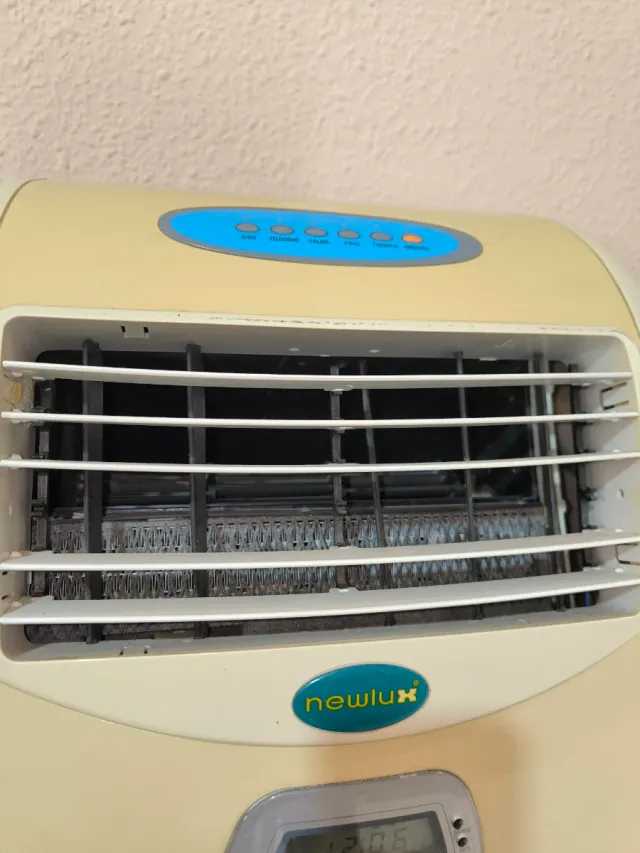 Aire Acondicionado Portátil Newlux Beige