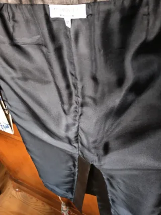 Falda Yves Saint Laurent Piel Negra Vintage