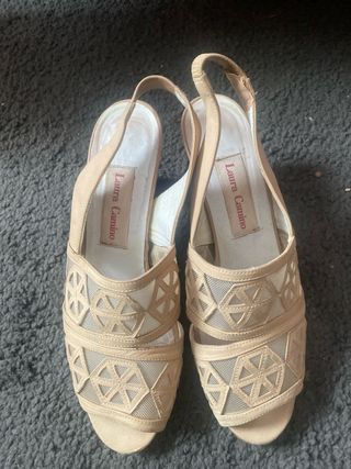 Tacones Laura Camino Beige Talla 37