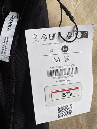Blusa Bershka negra
