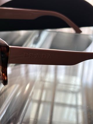 Gafas de sol Prada marrones