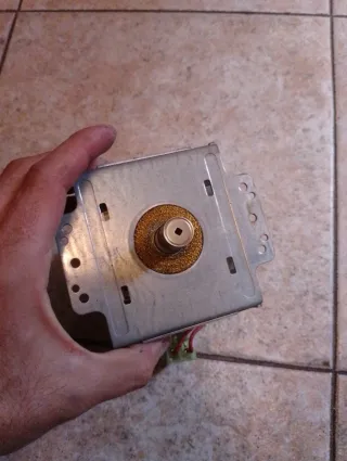 Magnetrón 2M167B-M47