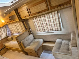 Caravana Elddis Typhoon GT