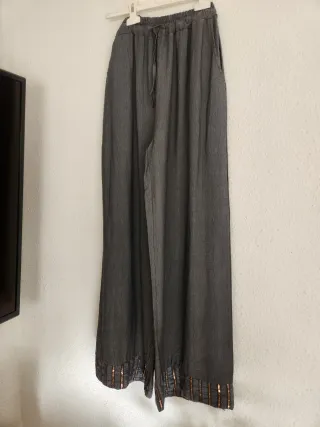 Pantalón  Gris