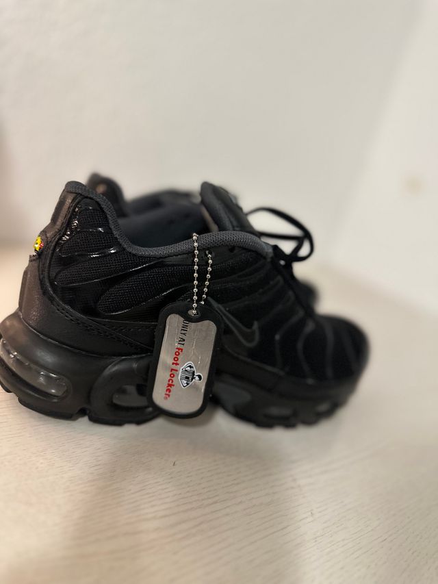Zapatos Nike Air Max TN Talla 39 Negros