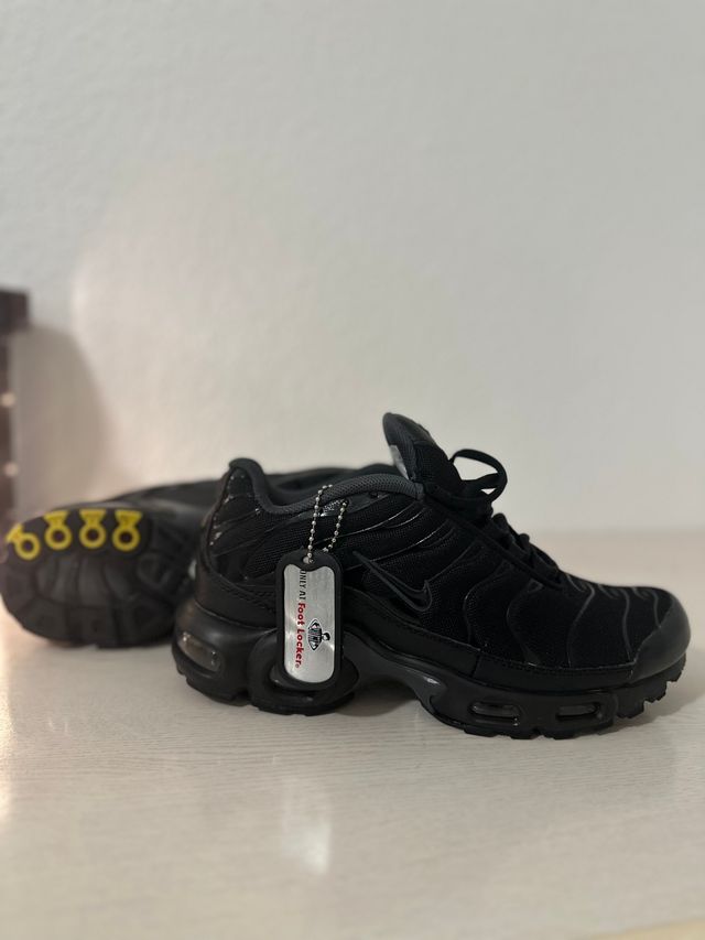 Zapatos Nike Air Max TN Talla 39 Negros