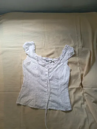 Vestido floral con volantes