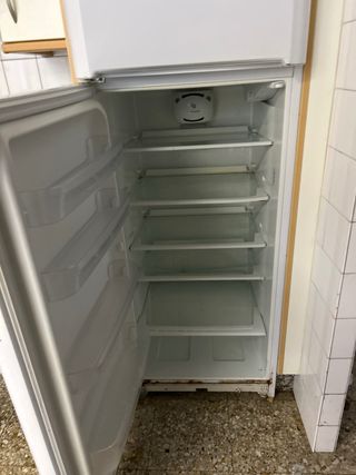Nevera Indesit Blanca