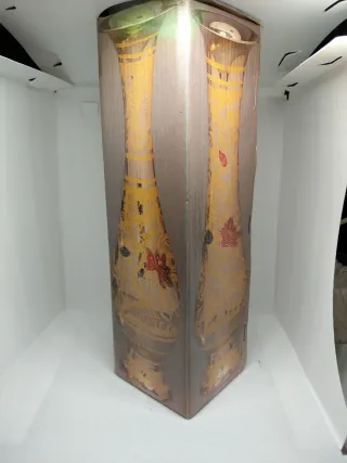 Vaso decorativo in metallo dorato e argentato