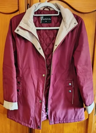 Chaquetón de mujer granate de la talla M