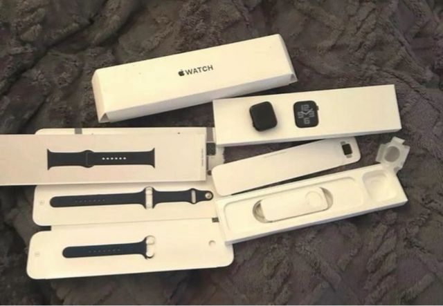Apple Watch SE 2ª Gen  44 mm Negro Espacial