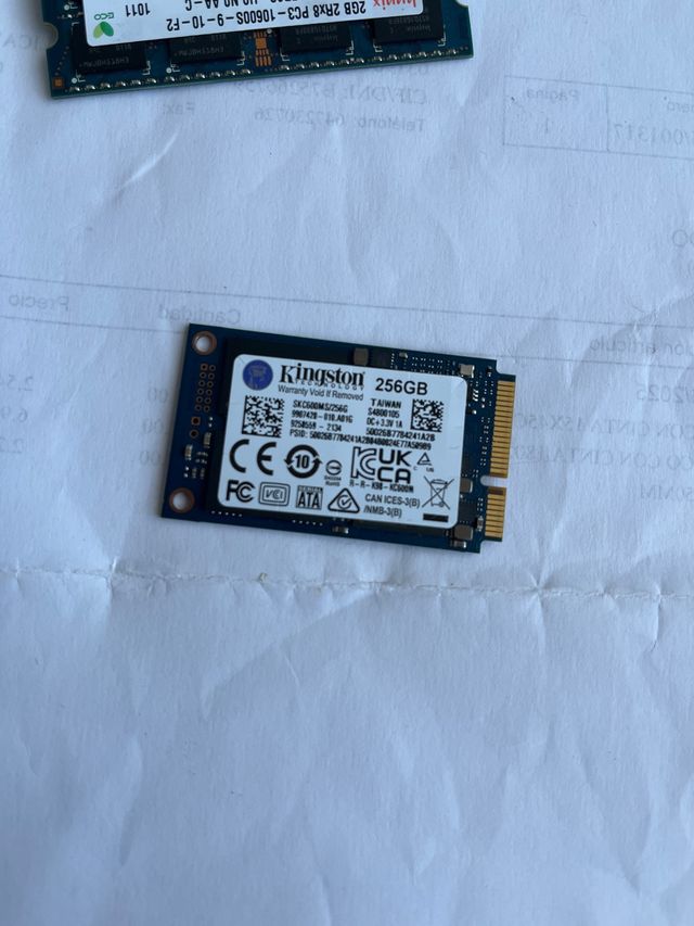Disco Duro Kingston 256GB SSD M.2 NVMe