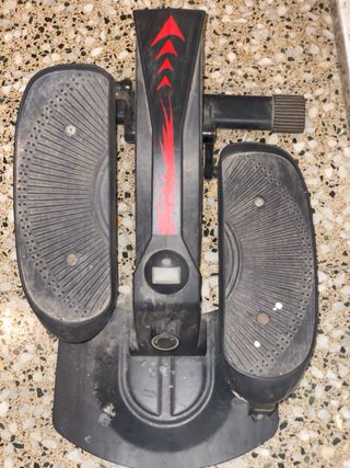 Máquina de ejercicio para pedalear