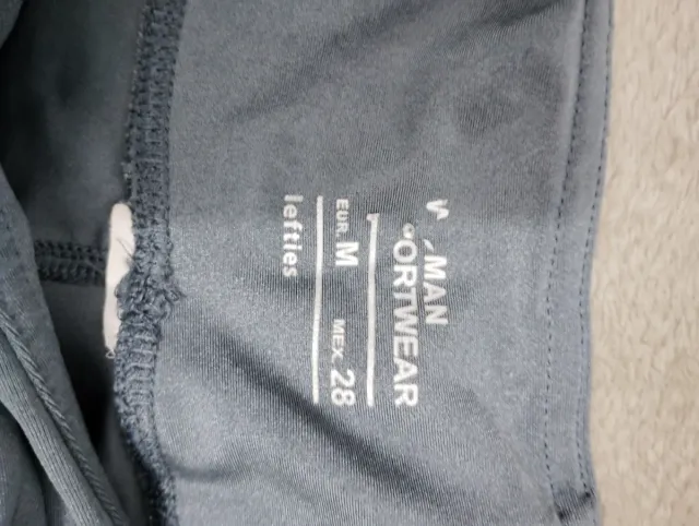 Mallas grises con brillo ligero