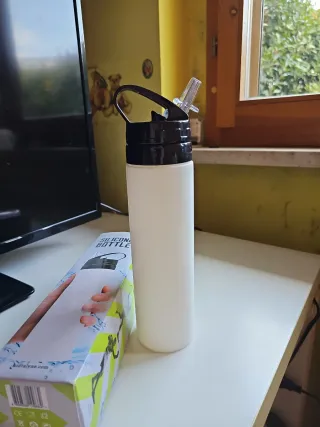 Borraccia in silicone con beccuccio