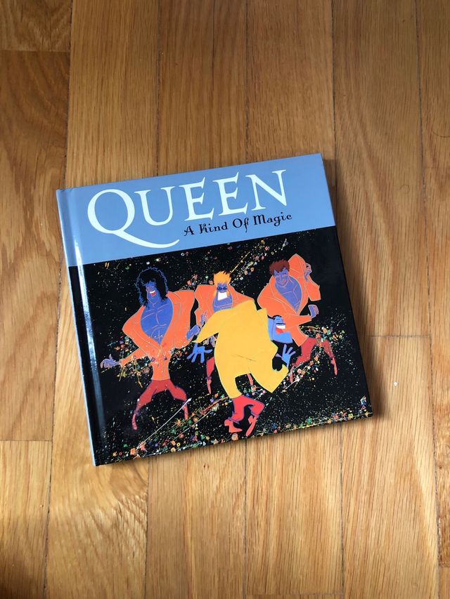 Queen A Kind Of Magic Libro + CD