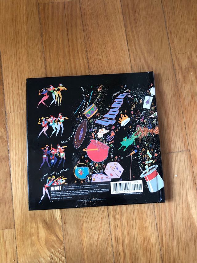 Queen A Kind Of Magic Libro + CD