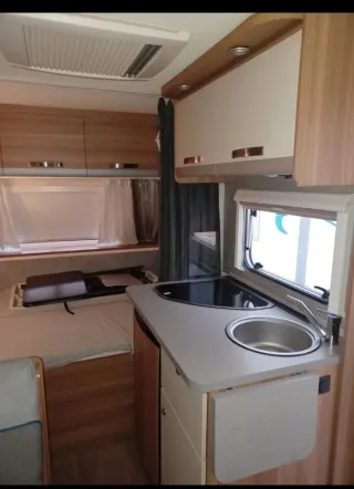 Caravana Weinsberg 390 QD Caraone