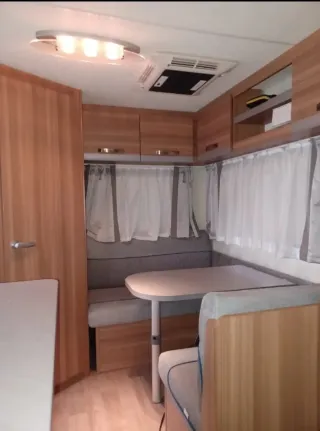 Caravana Weinsberg 390 QD Caraone