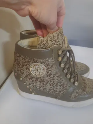 Botines Guess Mujer Marrón y Dorado