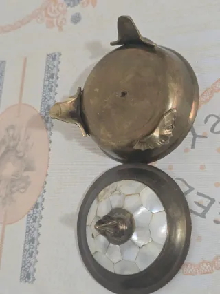 Caja bronce nácar vintage joyero