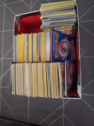 Cromos Pokémon Dorados VMAX
