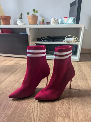 Botines rojos tacón alto