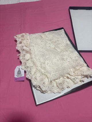 Mantilla Fallera Volante Encaje