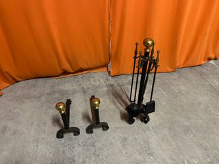 Juego de chimenea metálico