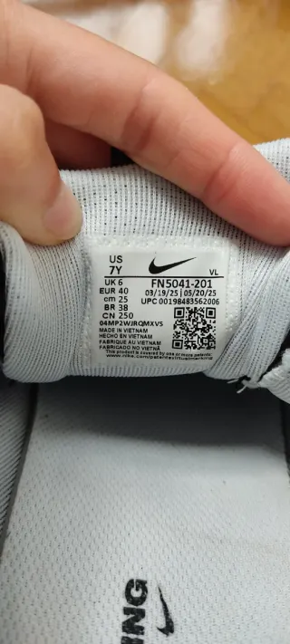 Nike Pegasus 41 Talla 40