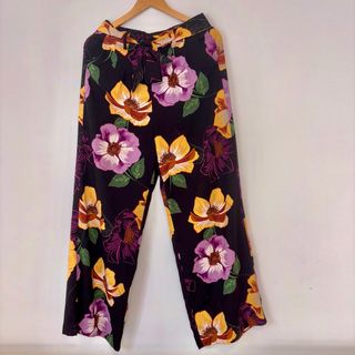 Pantalón palazzo estampado flores