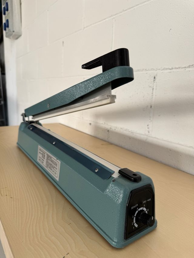 Selladora de bolsas FS-400