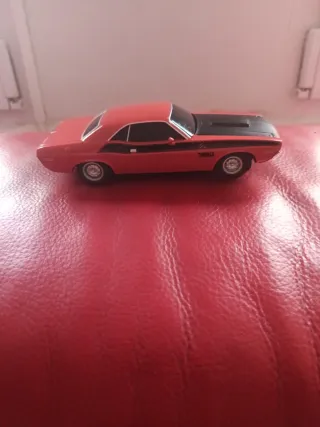 Coche Scalextric Dodge Challenger Rojo